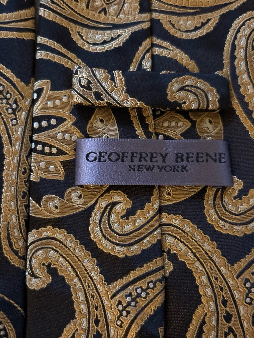 Geoffrey Beene Black and Gold Paisley Men’s Tie